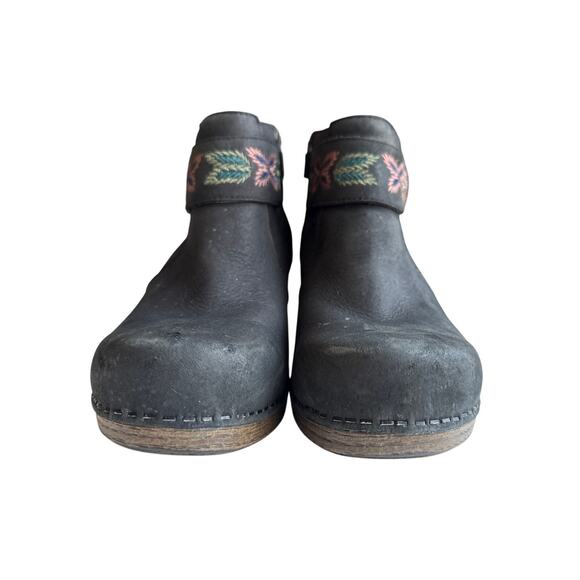 Dansko Leather MINA Ankle Zip Booties in Black Size 37/ US 7 - Picture 3 of 9